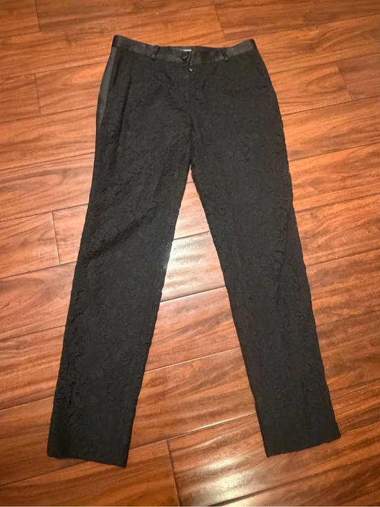 Dolce & Gabbana Pants - Dolce & Gabbana Black Lace Cropped Trousers